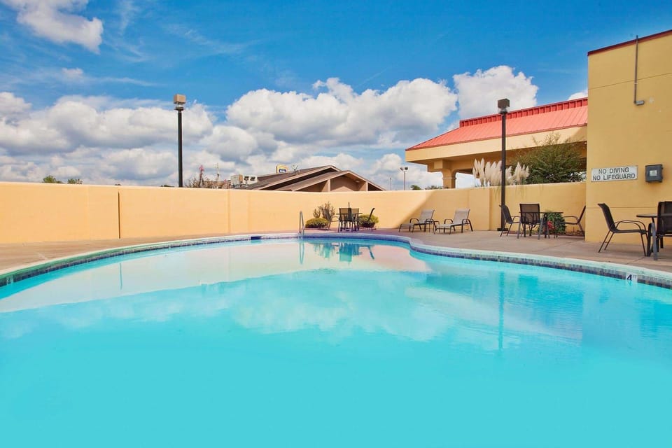 On site, Pool view, Swimming pool