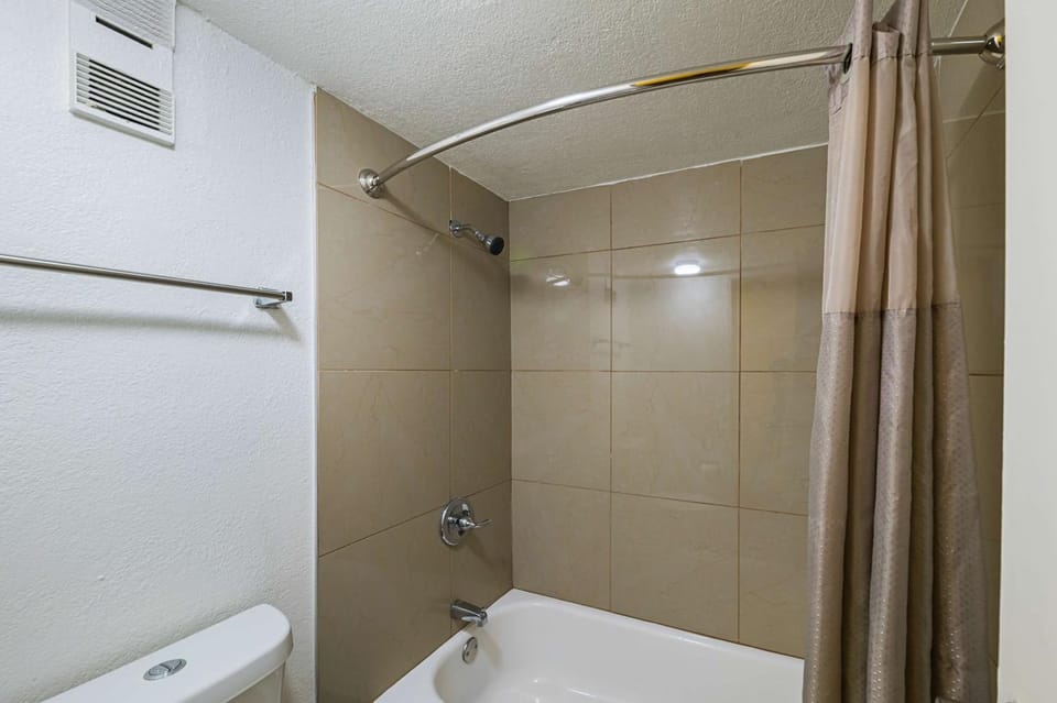 Shower, Bathroom, Photo of the whole room, On site