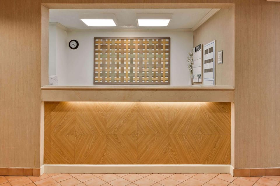 Lobby or reception, On site