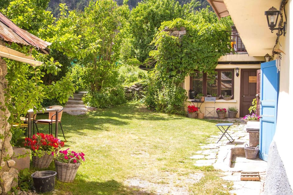Garden, Garden view