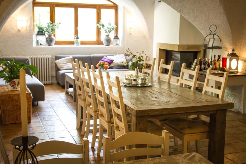 Living room, Seating area, Dining area, Internal: Not applicable to any particular room