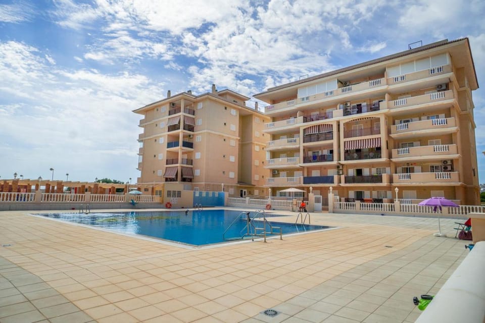 Property building, Swimming pool