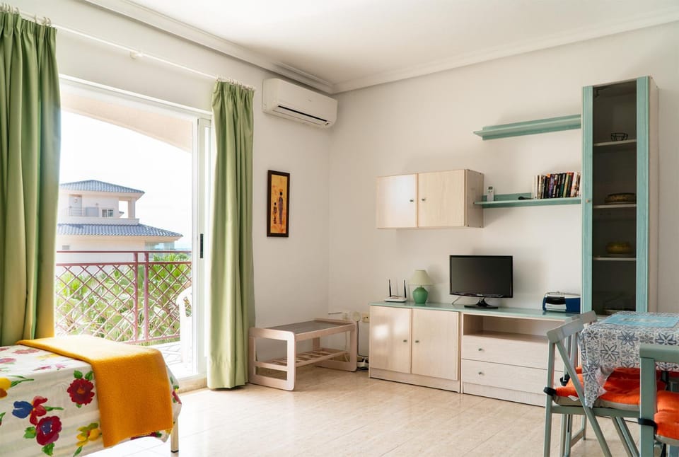 TV and multimedia, Seating area