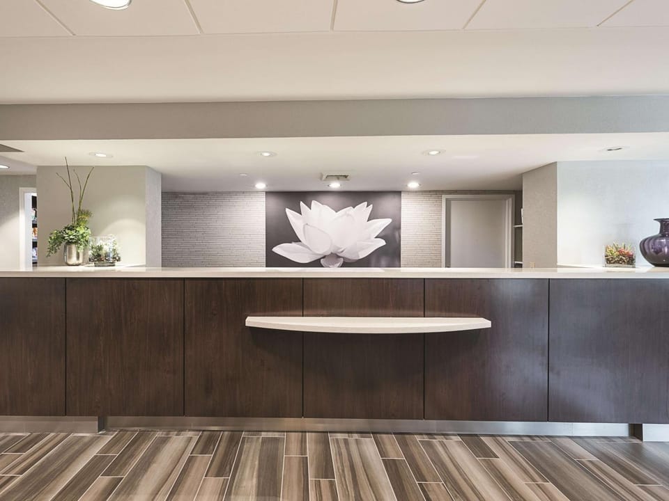 Lobby or reception, On site