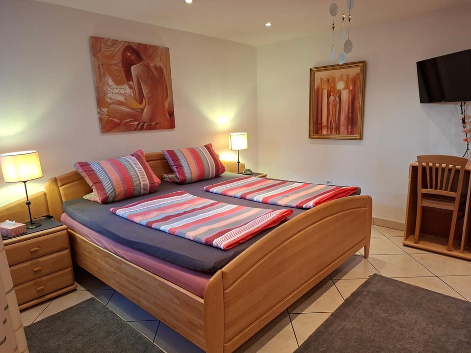 Ferienwohnung Zum Weinberg bis 4 Personen - Im Herzen der Pfalz Apartment in Rhineland-Palatinate