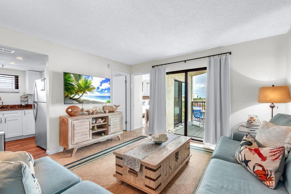 Caprice 401 House in Treasure Island