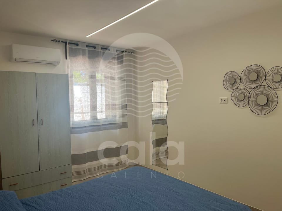 Bed, Photo of the whole room, Bedroom, air conditioner