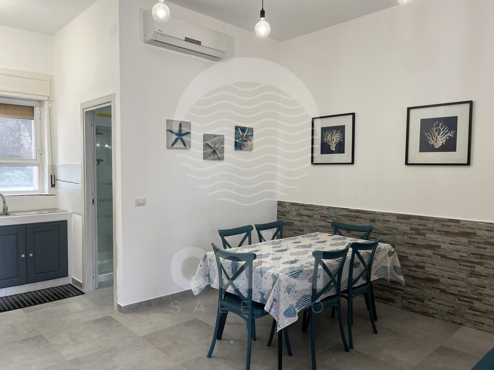 Kitchen or kitchenette, Dining area, kitchen, air conditioner