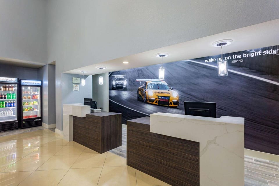 Lobby or reception, On site