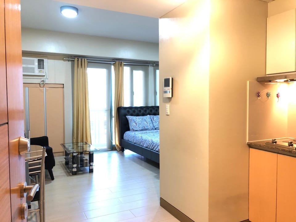 Bed, Photo of the whole room, air conditioner