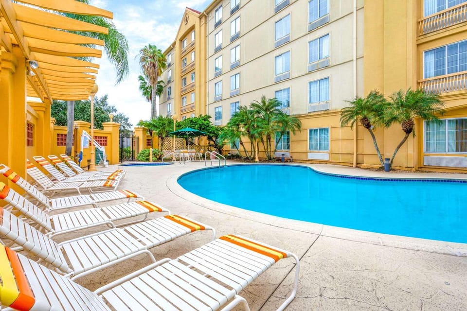On site, Pool view, Swimming pool