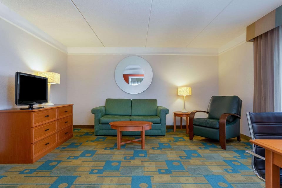 Photo of the whole room, On site