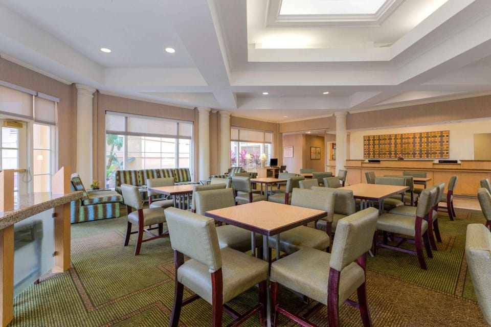 Lobby or reception, On site