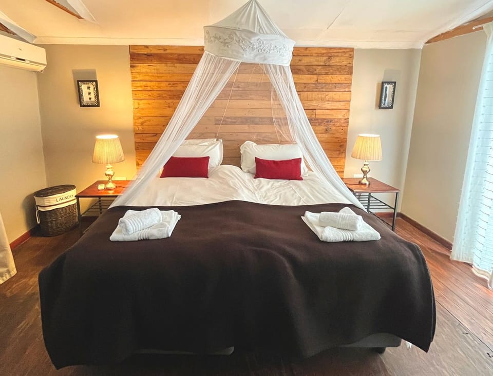 Bedroom, air conditioner