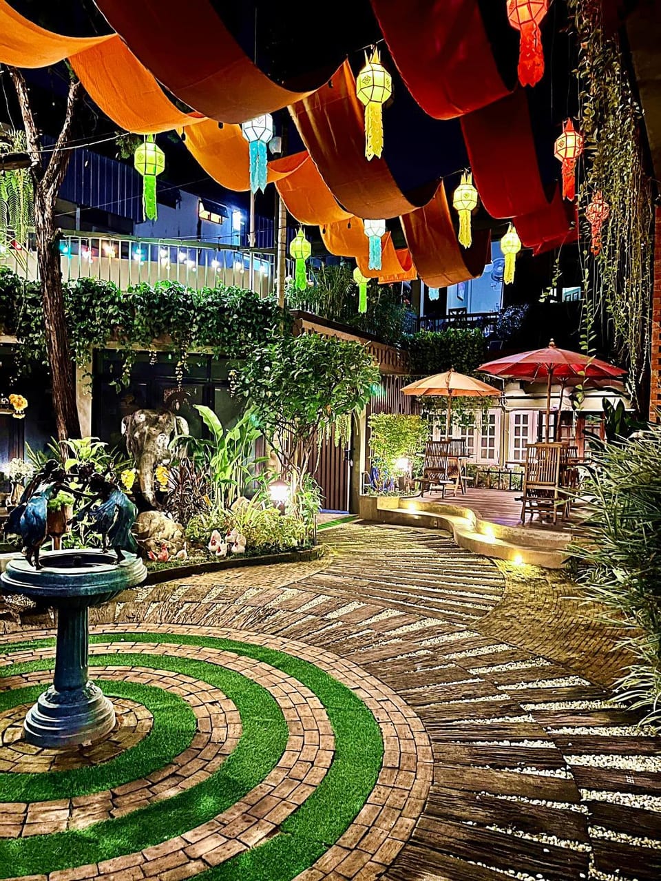 Garden, Garden view, Inner courtyard view