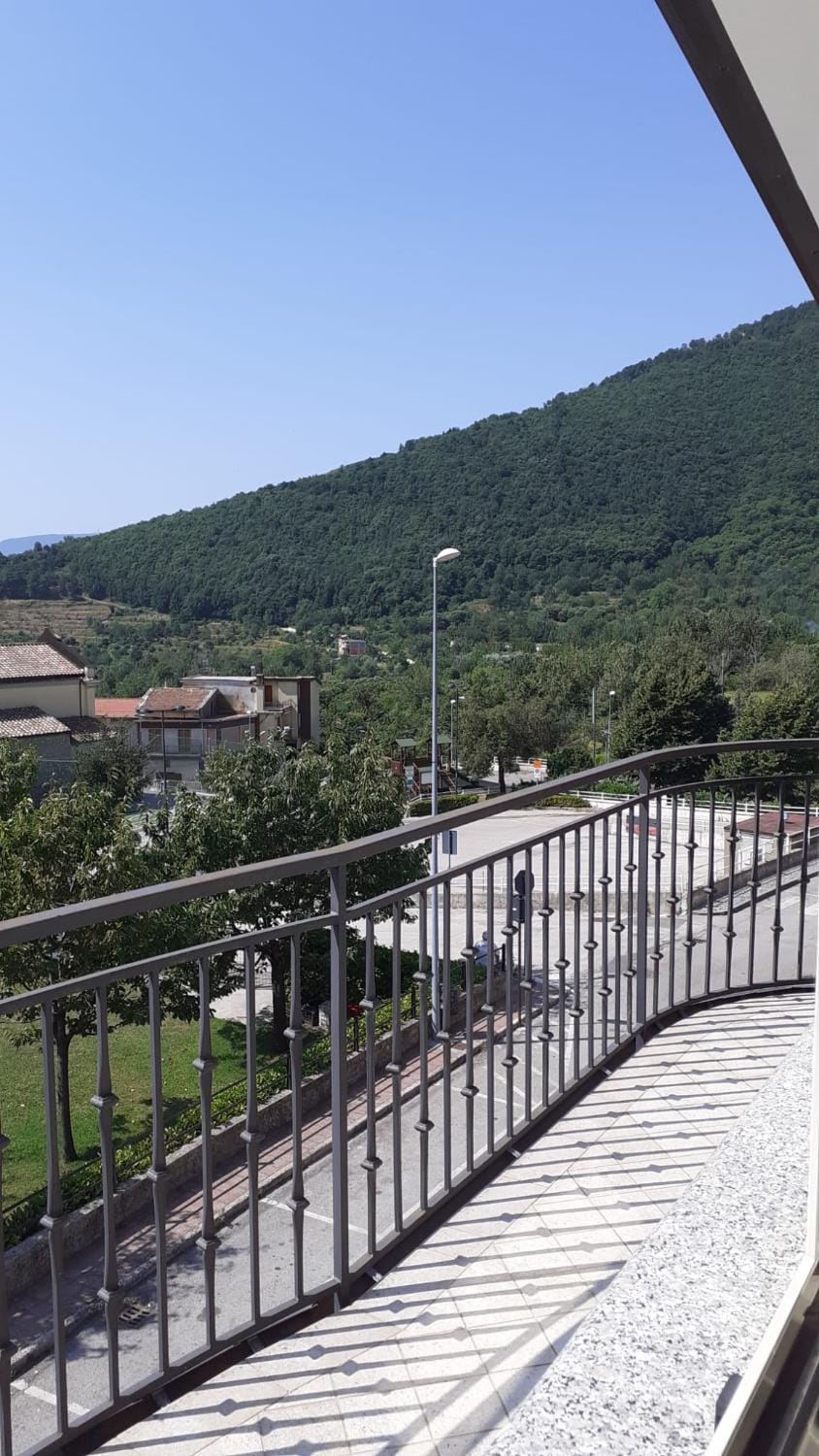 Balcony/Terrace, Mountain view