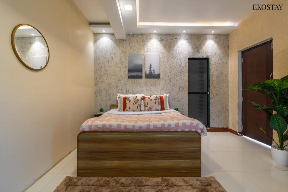 Bed, Photo of the whole room, Bedroom