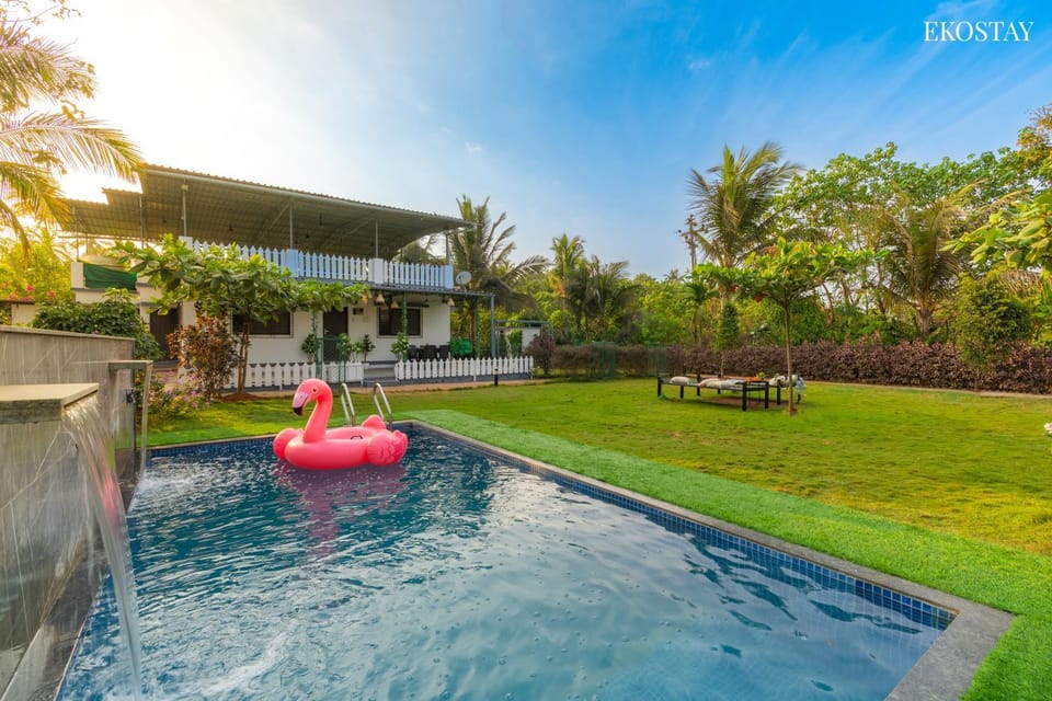 Spring, Day, Natural landscape, Garden, Garden view, Pool view, Swimming pool
