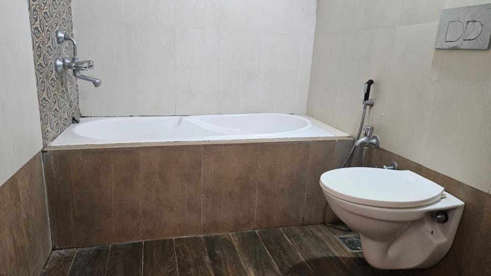 Saritas Guest House - Bogmalo Beach Resort in Goa, India