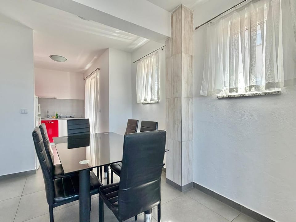 Apartman Tony Apartment in Makarska