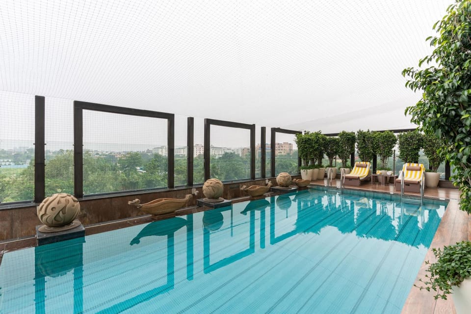 Pool view, Swimming pool