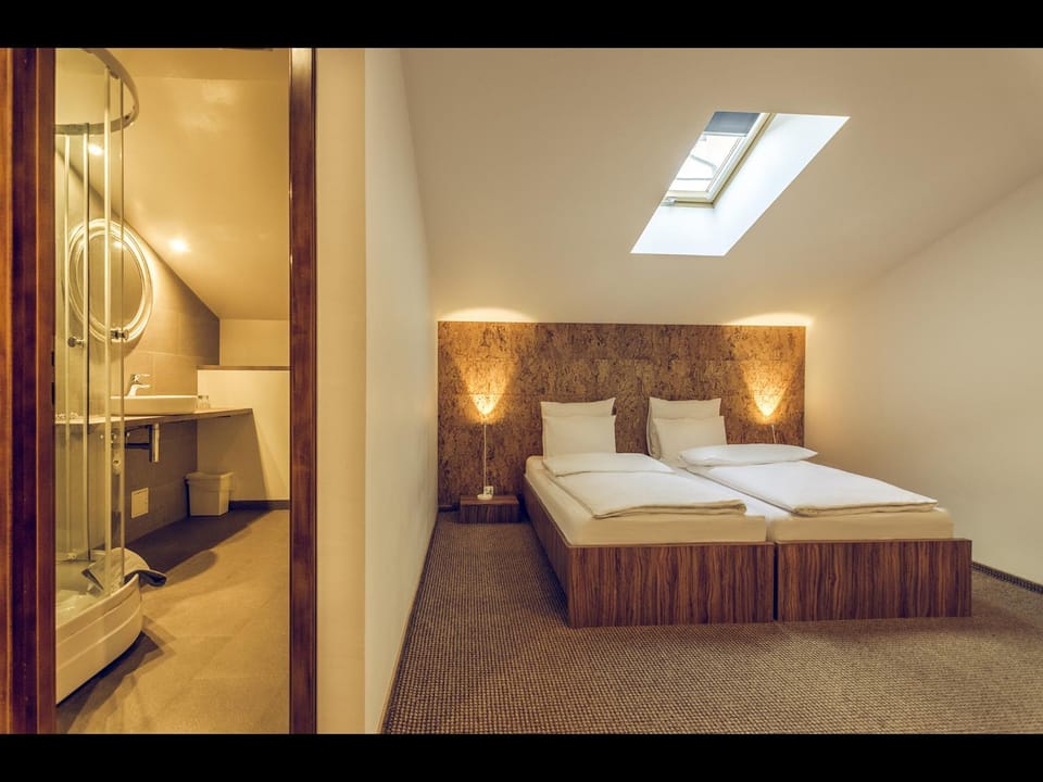 Bathroom, Photo of the whole room
