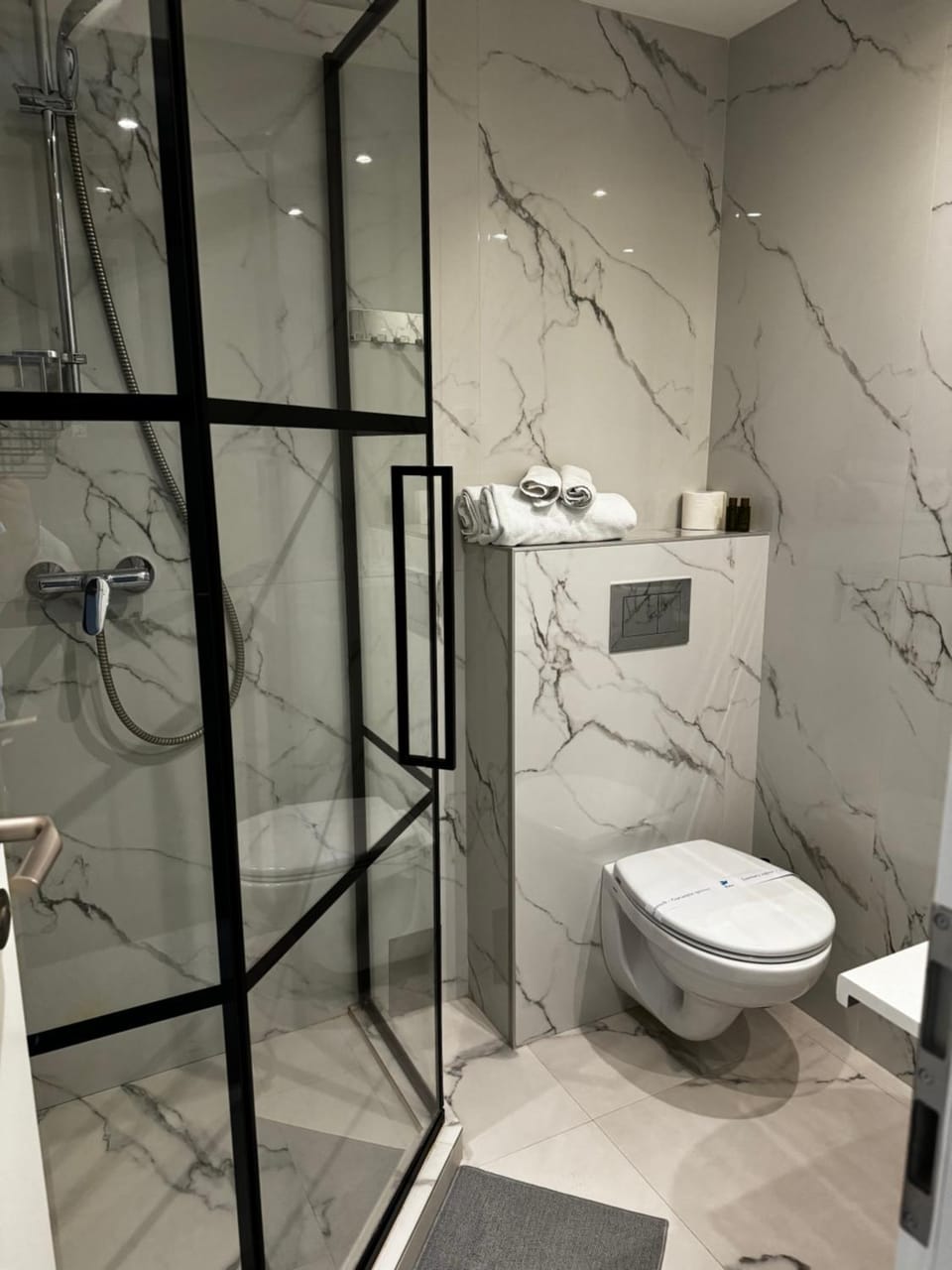 Shower, Toilet, Bathroom