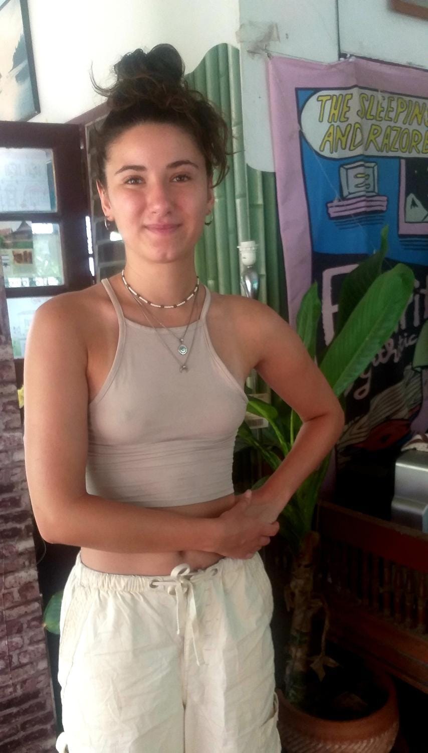 Srikrung Guesthouse Bed and Breakfast in Laos