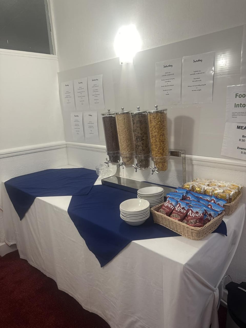 Restaurant/places to eat, Food and drinks, Food