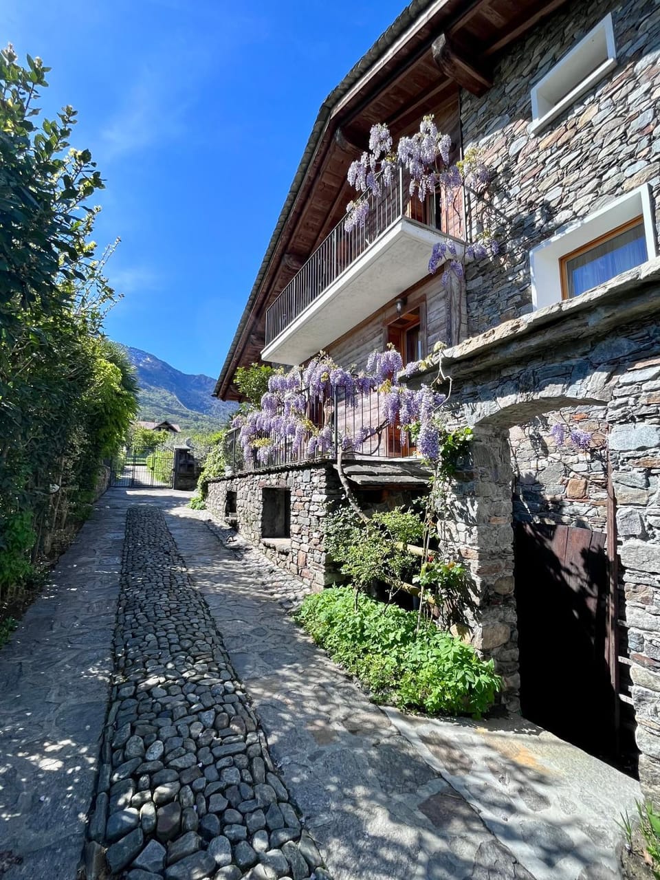 Property building, Natural landscape, Mountain view