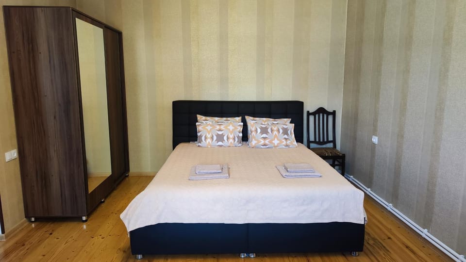 Edward's Guesthouse Apartment in Georgia