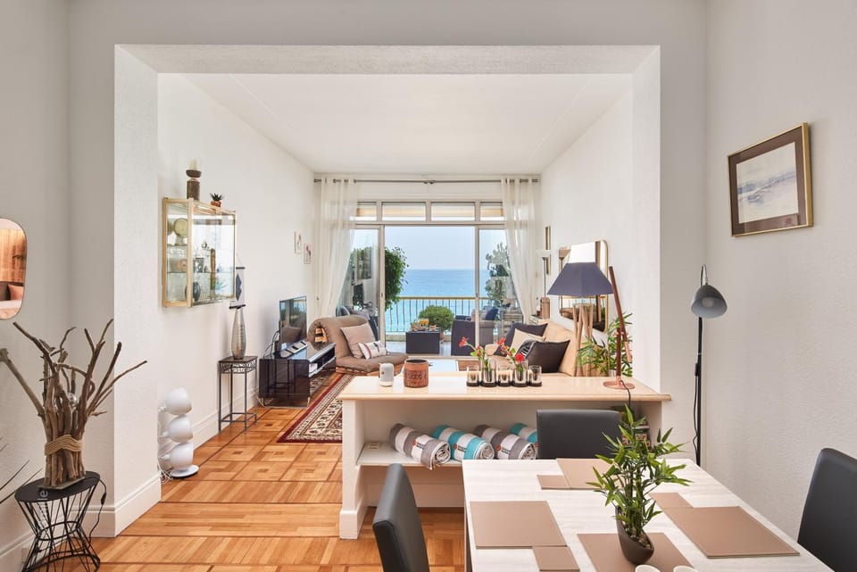 Dining area, Sea view