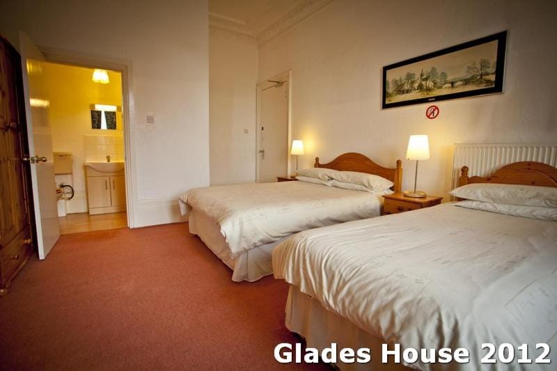 Glades House Bed and Breakfast in Glasgow