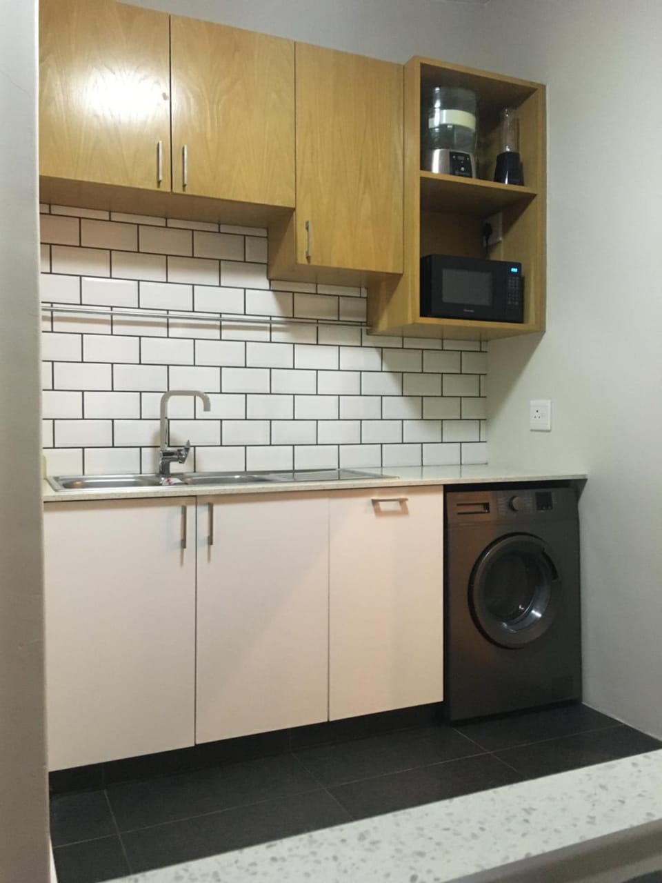minibar, washing machine