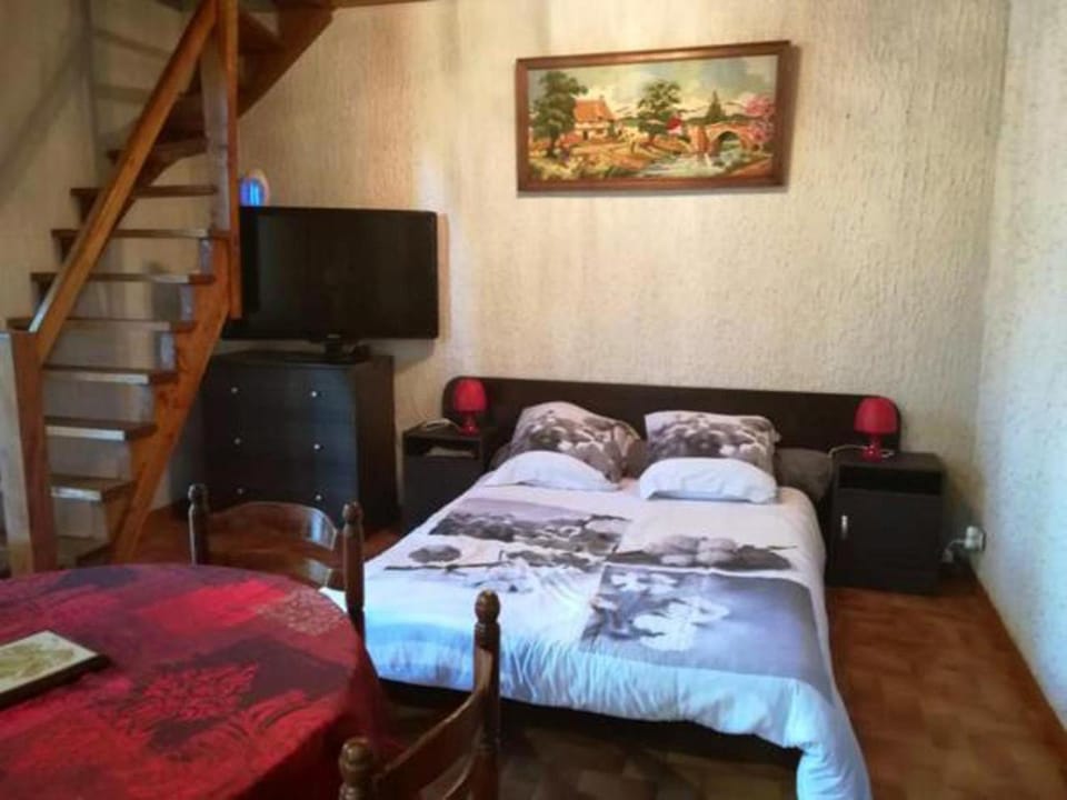 Living room, Bedroom