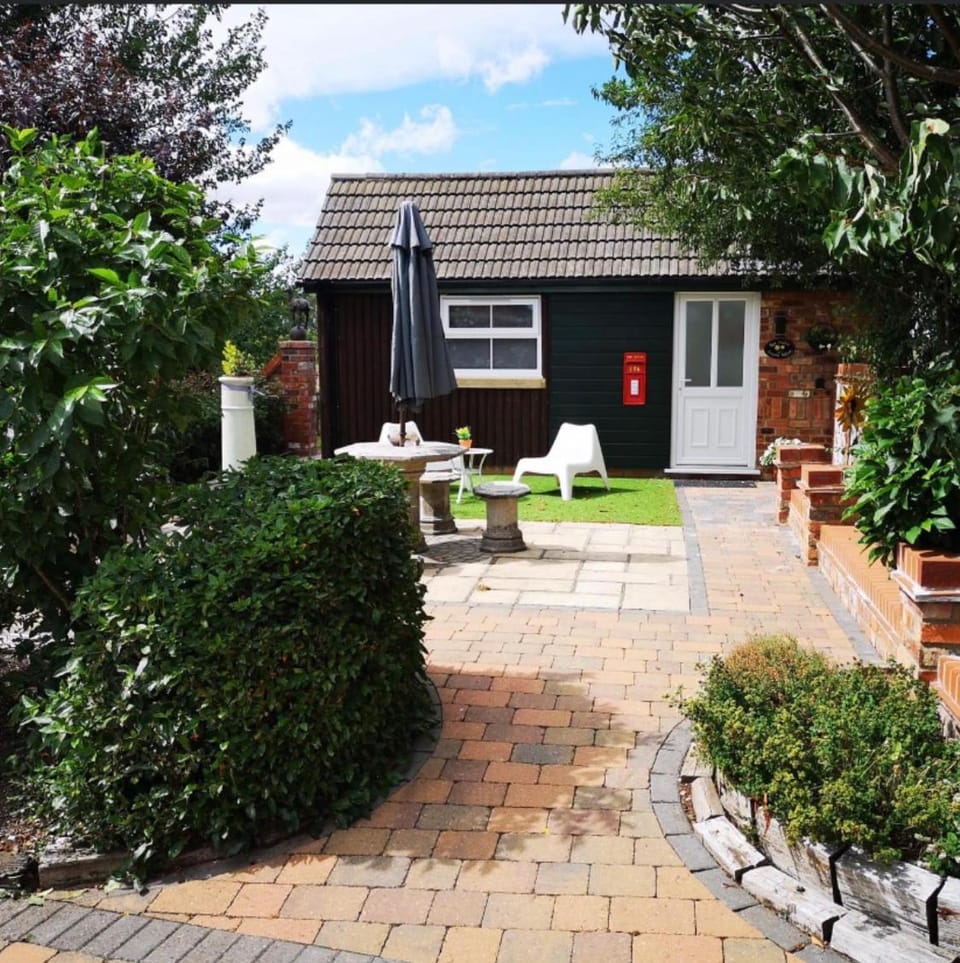 Lincoln Holiday Retreat Little House with private hot tub House in Lincoln