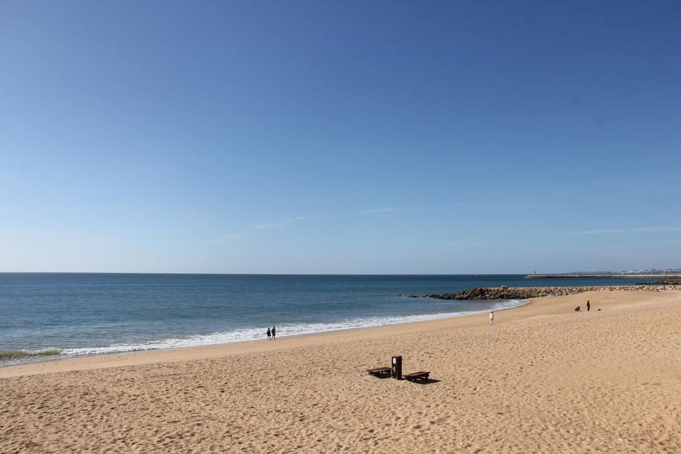 Restaurant/places to eat, Beach, Area and facilities, Supermarket/grocery shop, Shopping Area