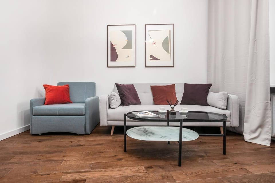 Living room, Photo of the whole room, Seating area