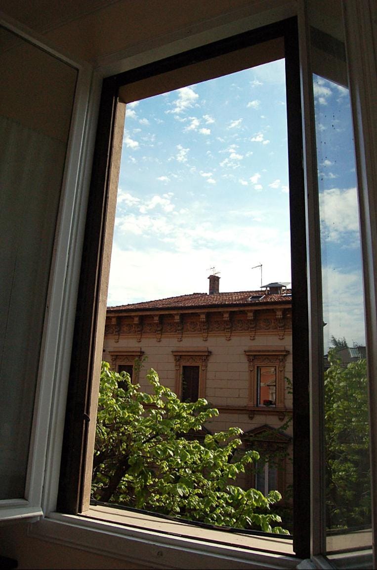 Italy Prestigious Guest House Bed and Breakfast in Bologna