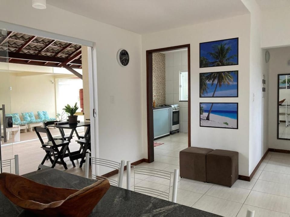 Day, Living room