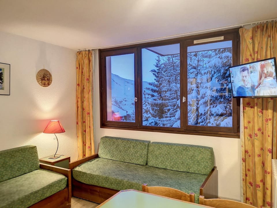 Studio ski aux pieds, 4 pers, Les Menuires Apartment in Les Allues