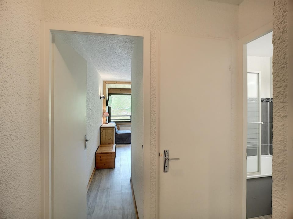 2 Pièces, 5 Pers, Rénové, Piste & Commerces, Wifi Gratuit - FR-1-178-70 Apartment in Les Allues