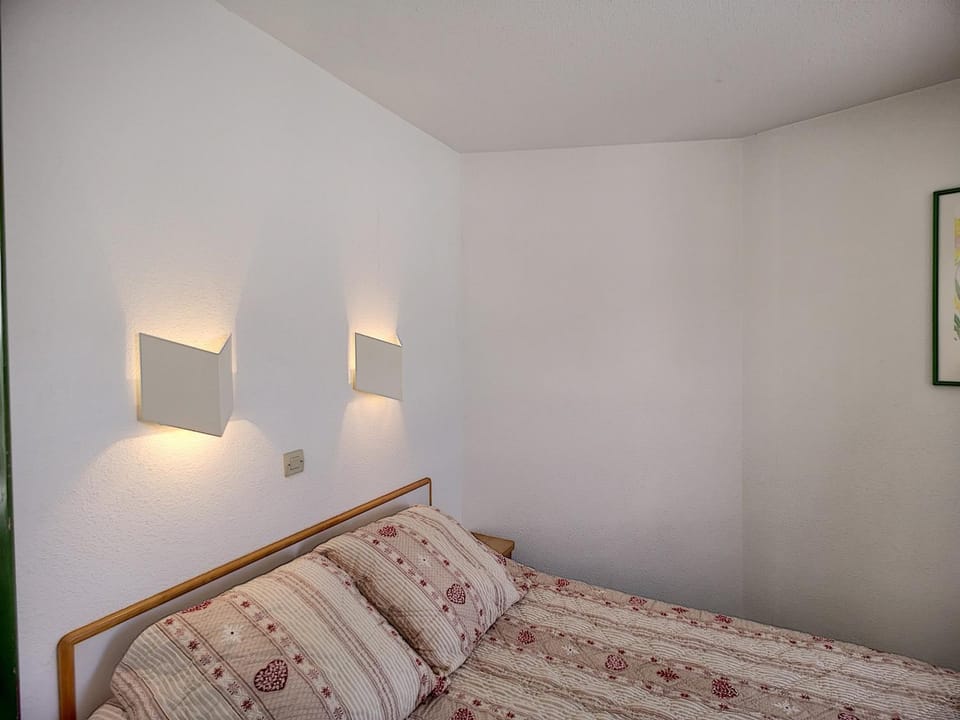 Agréable 2 pièces + cabine, 4 pers, animaux admis, parking Cabin in Les Allues
