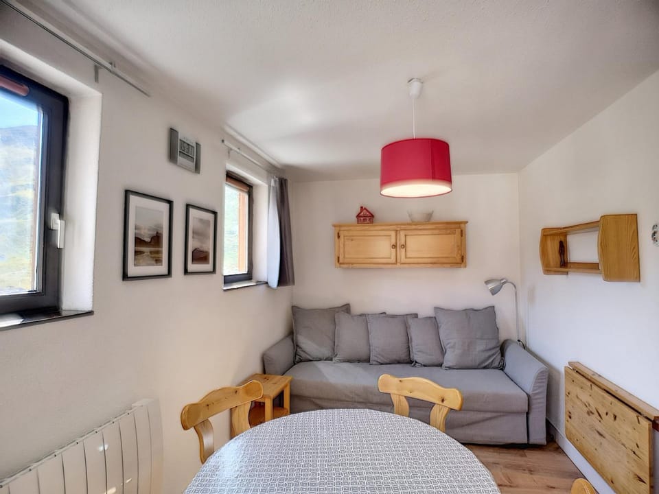 Les Menuires, 2 pièces rénové, 4 pers, balcon sud, ski aux pieds - FR-1-178-137 Apartment in Les Allues