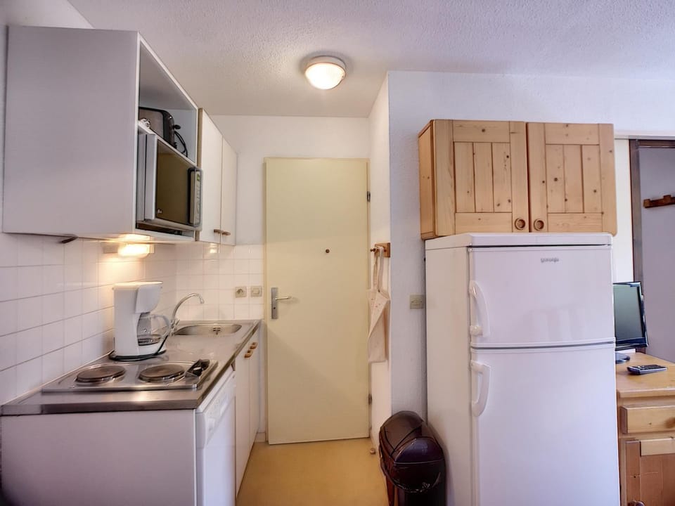 Les Menuires - 2 pièces ski aux pieds, 4 pers, Wi-Fi Apartment in Les Allues