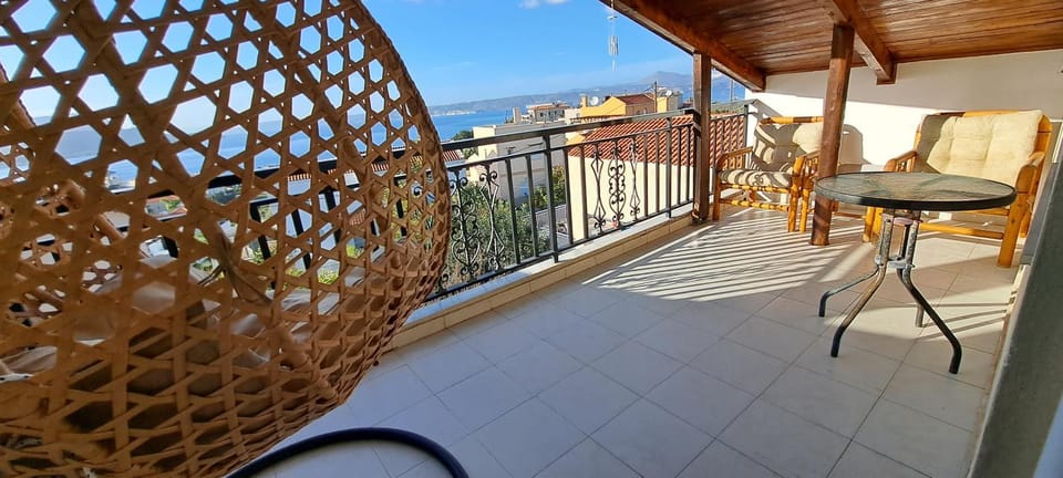 Day, Natural landscape, Balcony/Terrace, Sea view