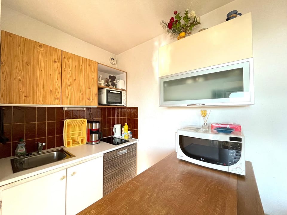 Studio à 50m de la plage avec parking privé, pour 4 personnes - FR-1-338-324 Apartment in Occitanie