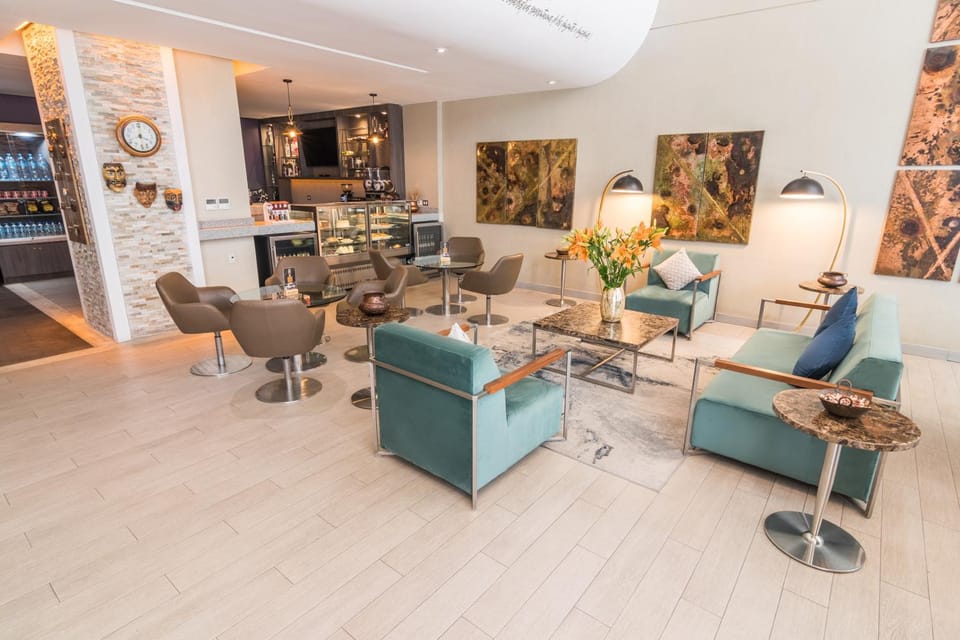 Living room, Lobby or reception
