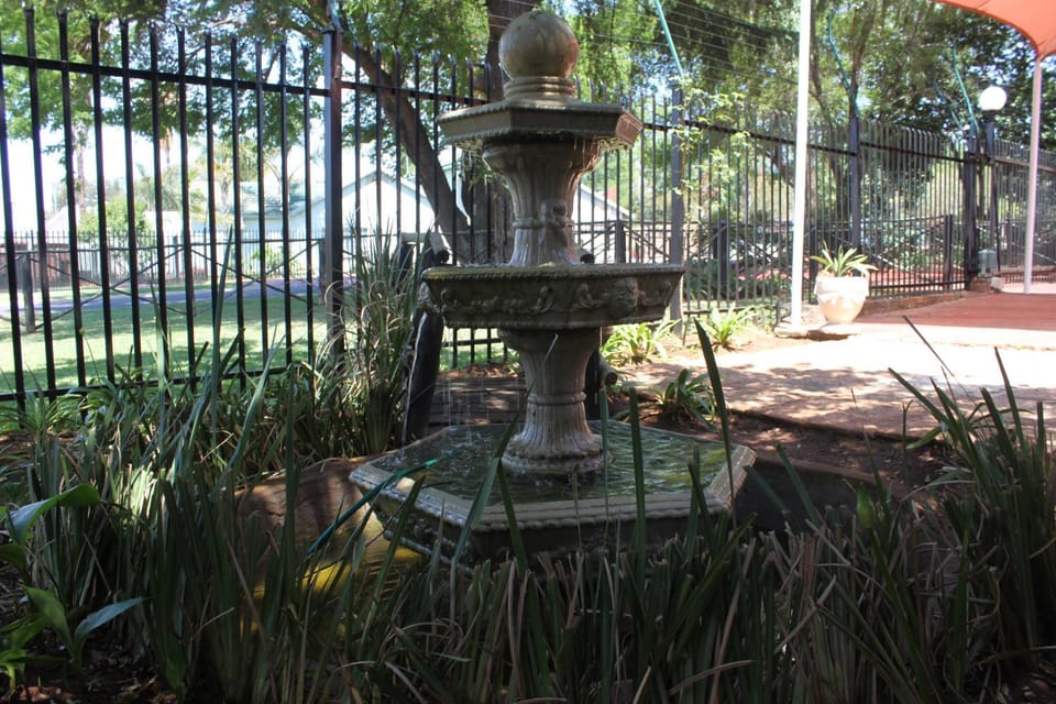 Rosenthal Guesthouse Bed and Breakfast in Pretoria