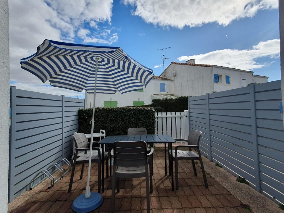 Maisonnette ensoleillée près de la plage pour 4 pers. à La Faute-sur-Mer - FR-1-476-21 House in La Faute-sur-Mer